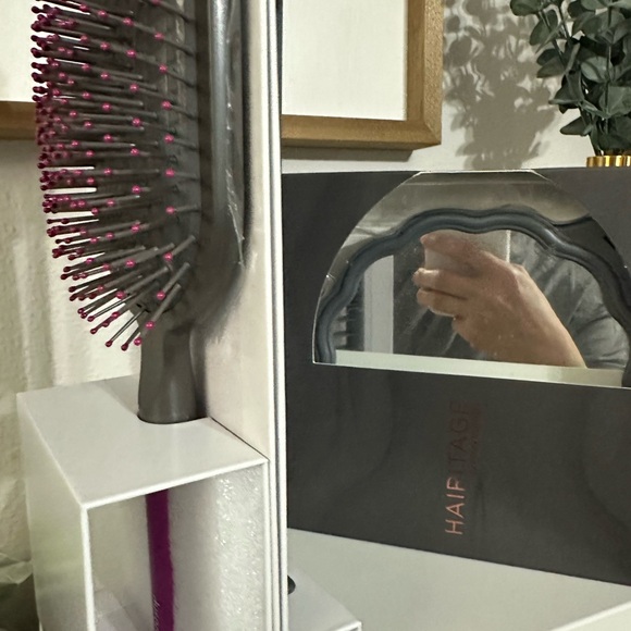 Hair bundle DysonPaddle Brush with Purple Handle
